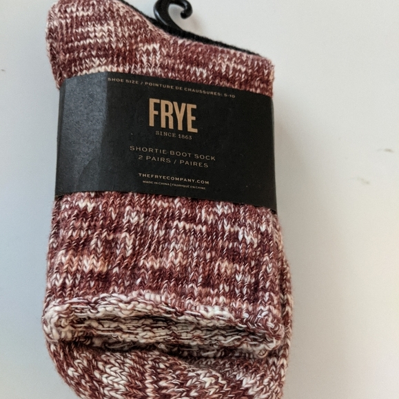 Frye Women's Shortie 2 Pair Boot Warm Socks Adult Teen Student - Picture 1 of 4